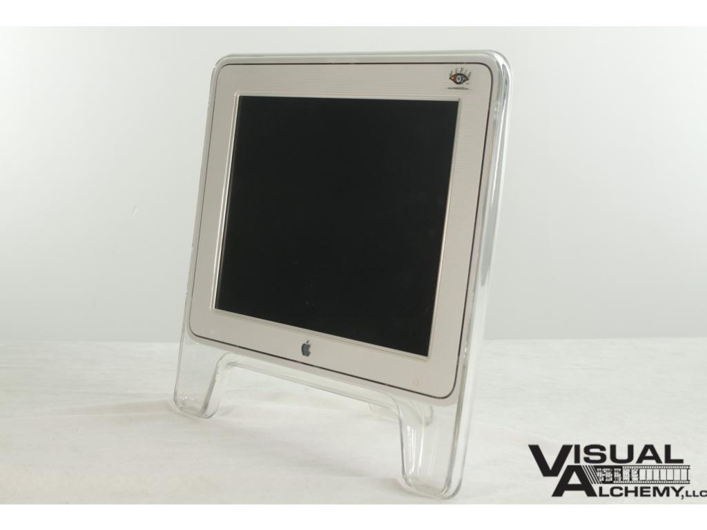 2001 17" Apple Display 551