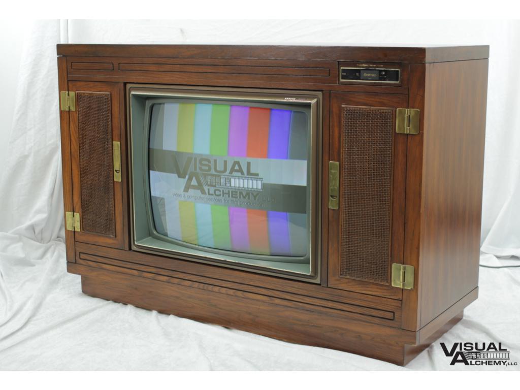 1984 25" Zenith SA2573NK Wood Console 193